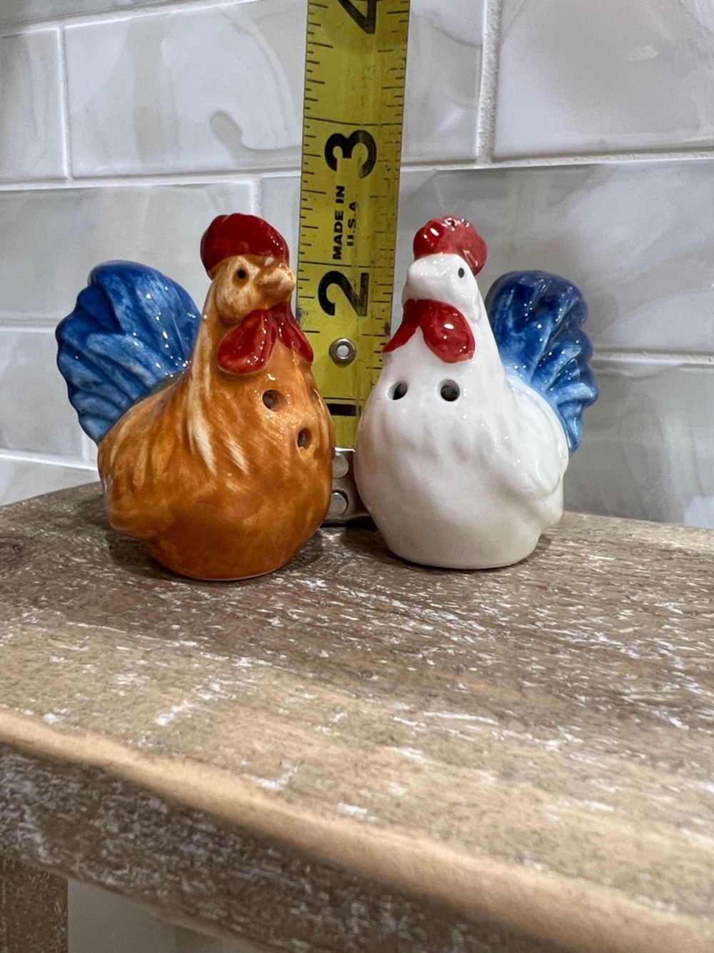 Ceramic Rooster Chicken Salt & Pepper Shakers Blue Tail Farmhouse - Picture 7 of 8